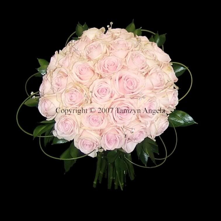 Art and Pre Wedding Bridal Rose Bouquets for Special Brides