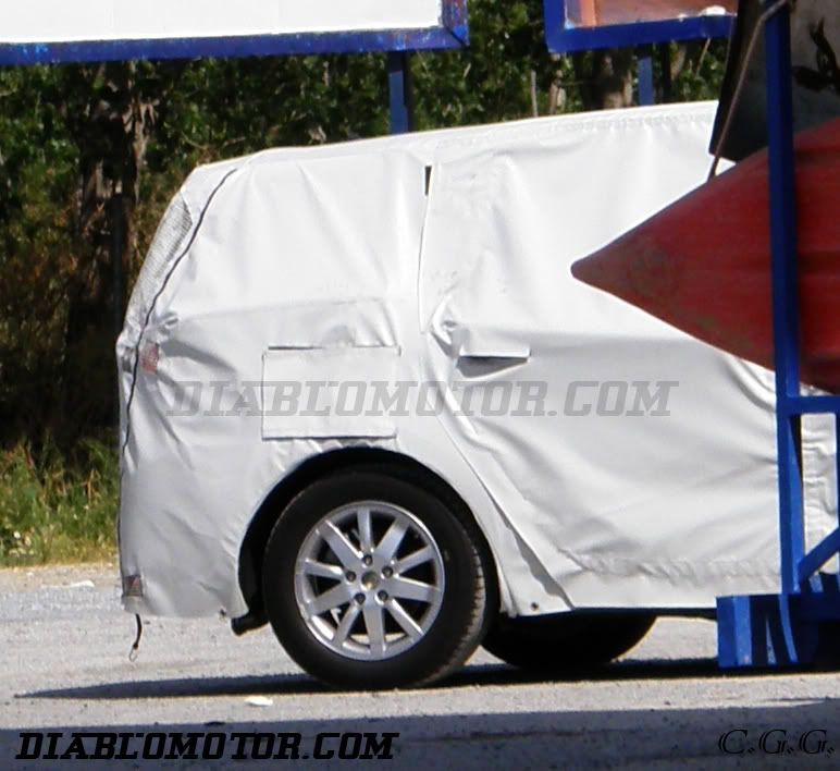 http://i217.photobucket.com/albums/cc120/Autonieuws/renault-grand-scenic.jpg