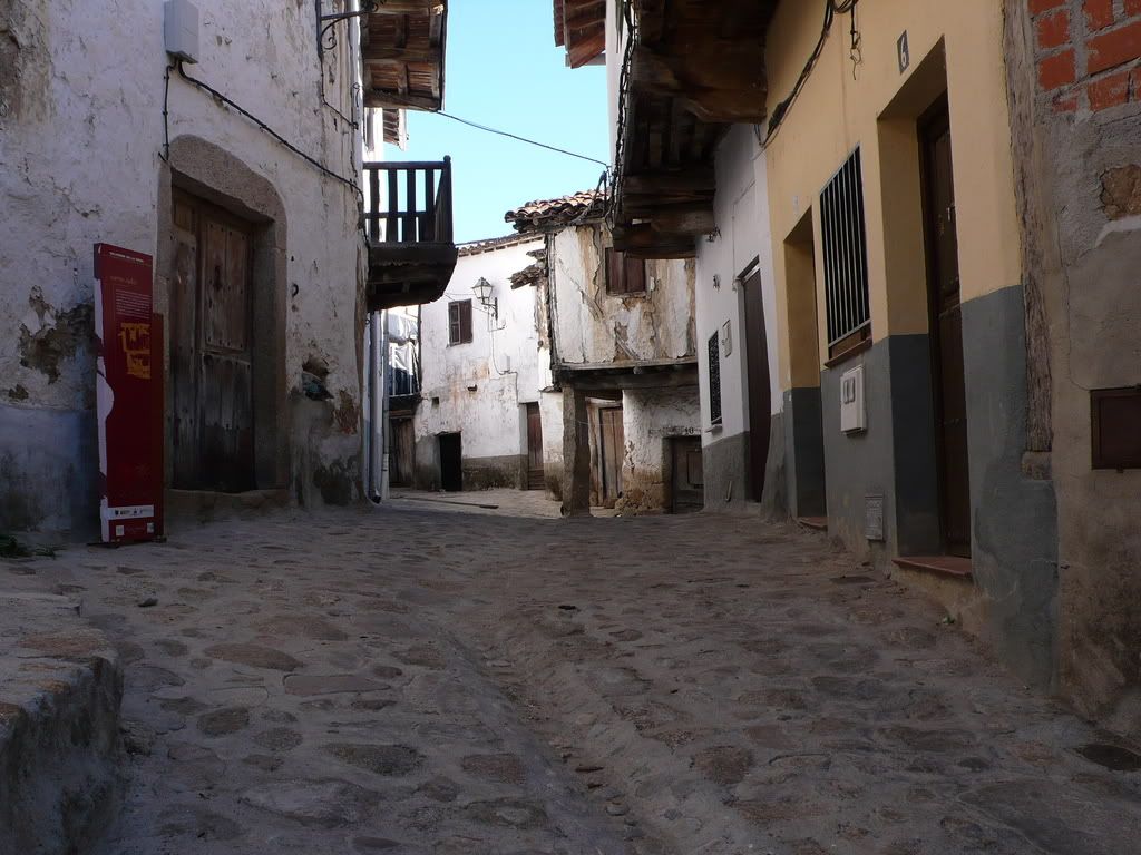 Arquitectura en Cáceres (c) jlfilpo1 buscar pareja en extremadura