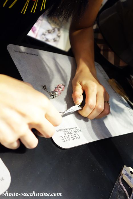 photo BongqiuqiuSwarovskiCrystalWorkshop12.jpg