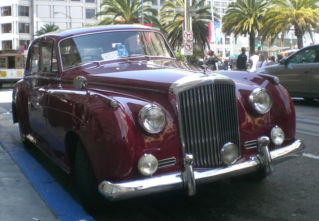 Bentley700FKX.jpg