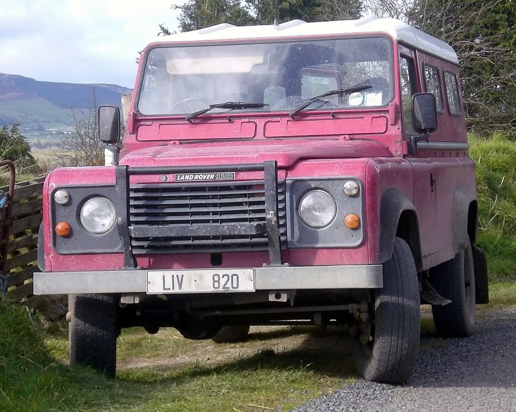 LandRoverDefenderLIV820.jpg