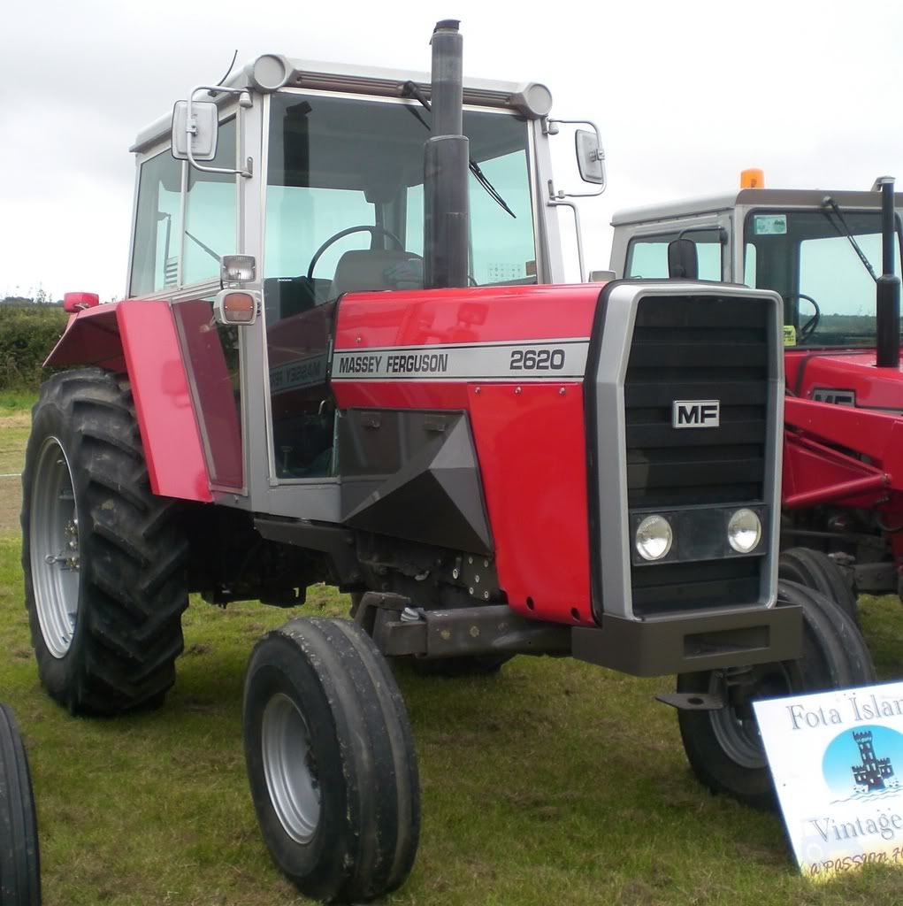 MasseyFerguson2620.jpg