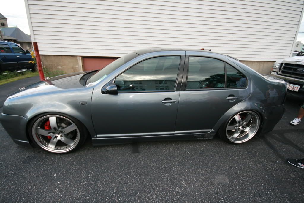 http://i217.photobucket.com/albums/cc61/kdjetta03/BUDProductionsPics256.jpg