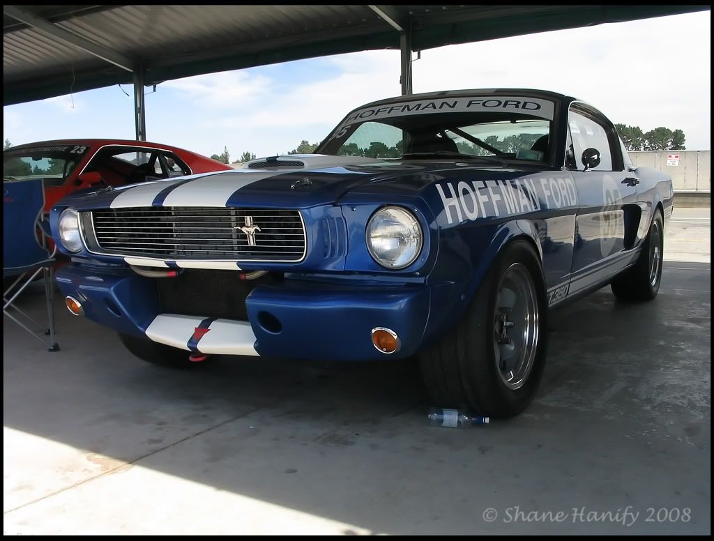 IMAGE: http://i217.photobucket.com/albums/cc83/low_orbt/Hoffman_Mustang.jpg